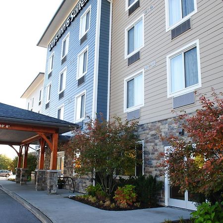 Days Inn & Suites By Wyndham Lindsay Exterior photo